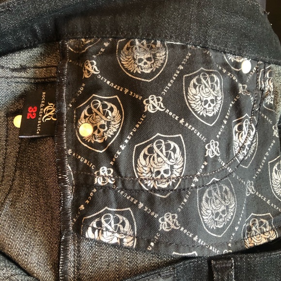 Rock & Republic Black Jeans - Picture 5 of 5